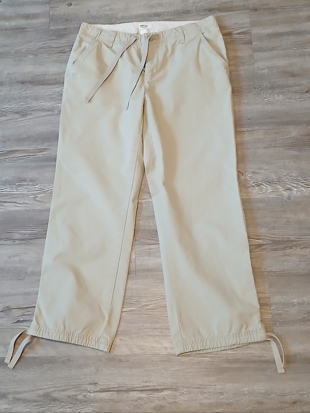 Vintage Y2K Old Navy Cropped Capri Ankle Parachute Tie Waist & Bottom Pants Sz 4